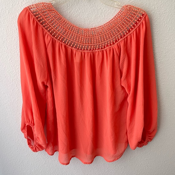 3/4 Sleeve Blouse - Picture 5 of 6